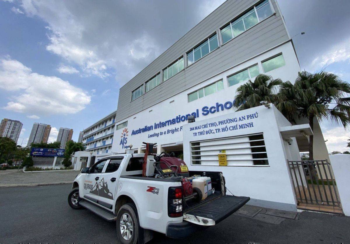 Bảng Giá Dịch Vụ Vệ Sinh Công Nghiệp Tại TP.HCM Năm 2025