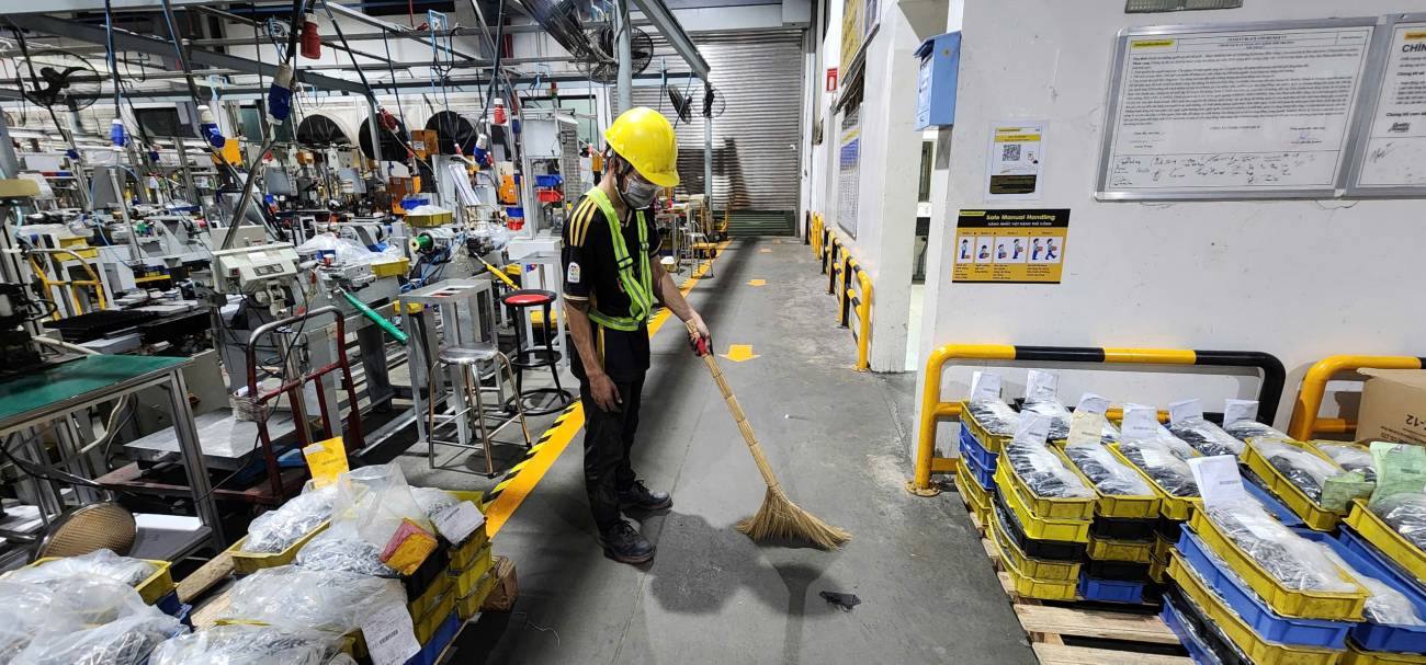  Vệ Sinh Nhà Xưởng Định Kỳ và Các Quy Định Sản Xuất Tuân Thủ Hiệu Quả