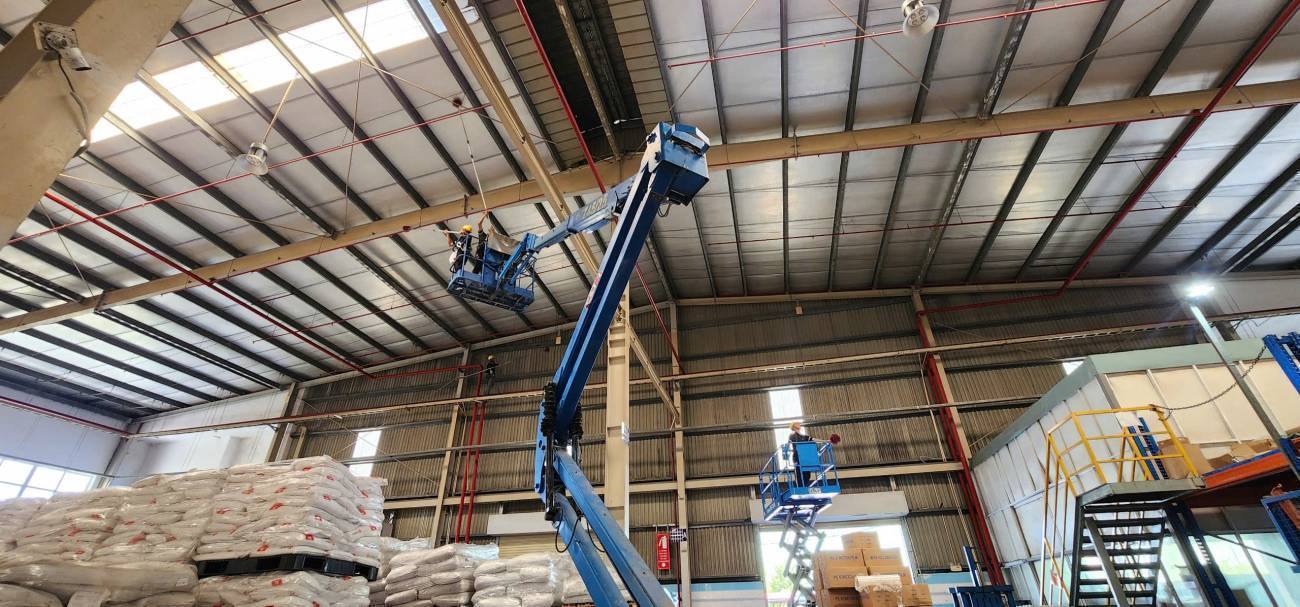 Vệ Sinh Nhà Xưởng KCN Thuận Đạo, Long An: Giải Pháp Vệ Sinh Định Kỳ Chuyên Nghiệp Từ An Phước Clean