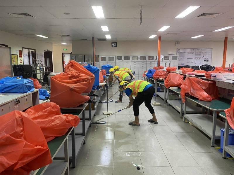 Vệ sinh khu vực nhà kho: Đảm bảo hàng hóa được bảo quản tốt nhất